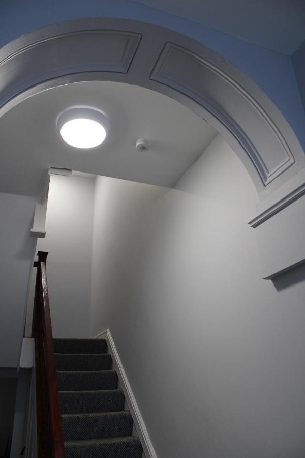 The Clifton Holiday Apartment Llandudno Centre Экстерьер фото